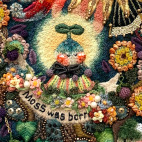 刺繍絵「Moss was born」