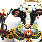 「年神様のブローチ・バッグチャーム」